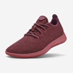 NWT Allbirds Wool Runners in Hazy Burgundy